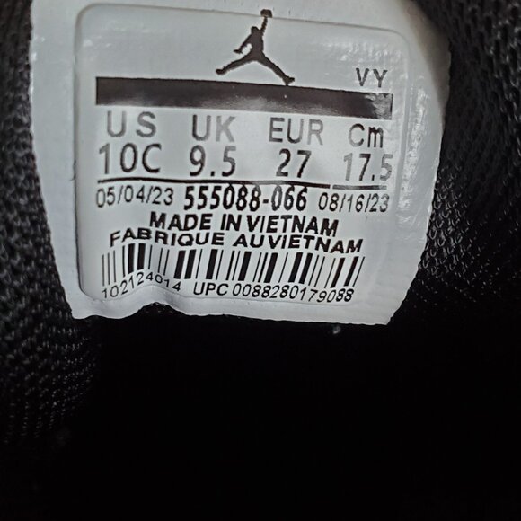 Nike Air Jordan Black/Blue Kid's 1 Retro High OG ‘Patent Bred’ SZ 10C - Picture 11 of 13